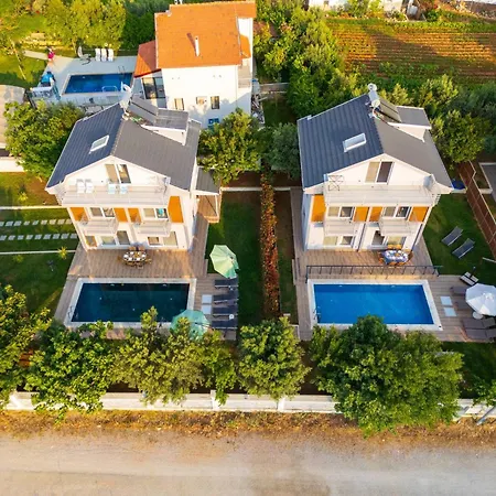 Nurten Ldeniz * Ovacik (Fethiye)